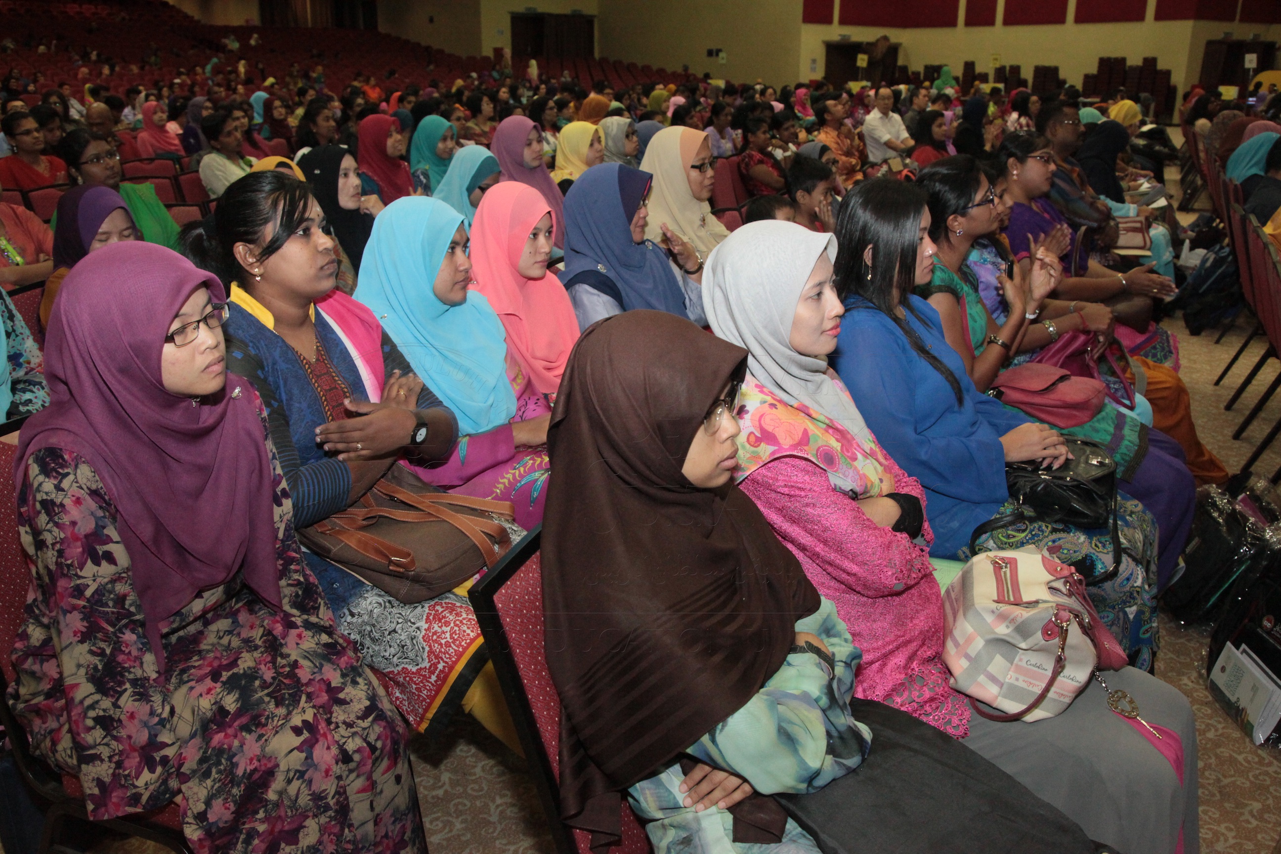 PRO16 16 siswazah IMG 0175